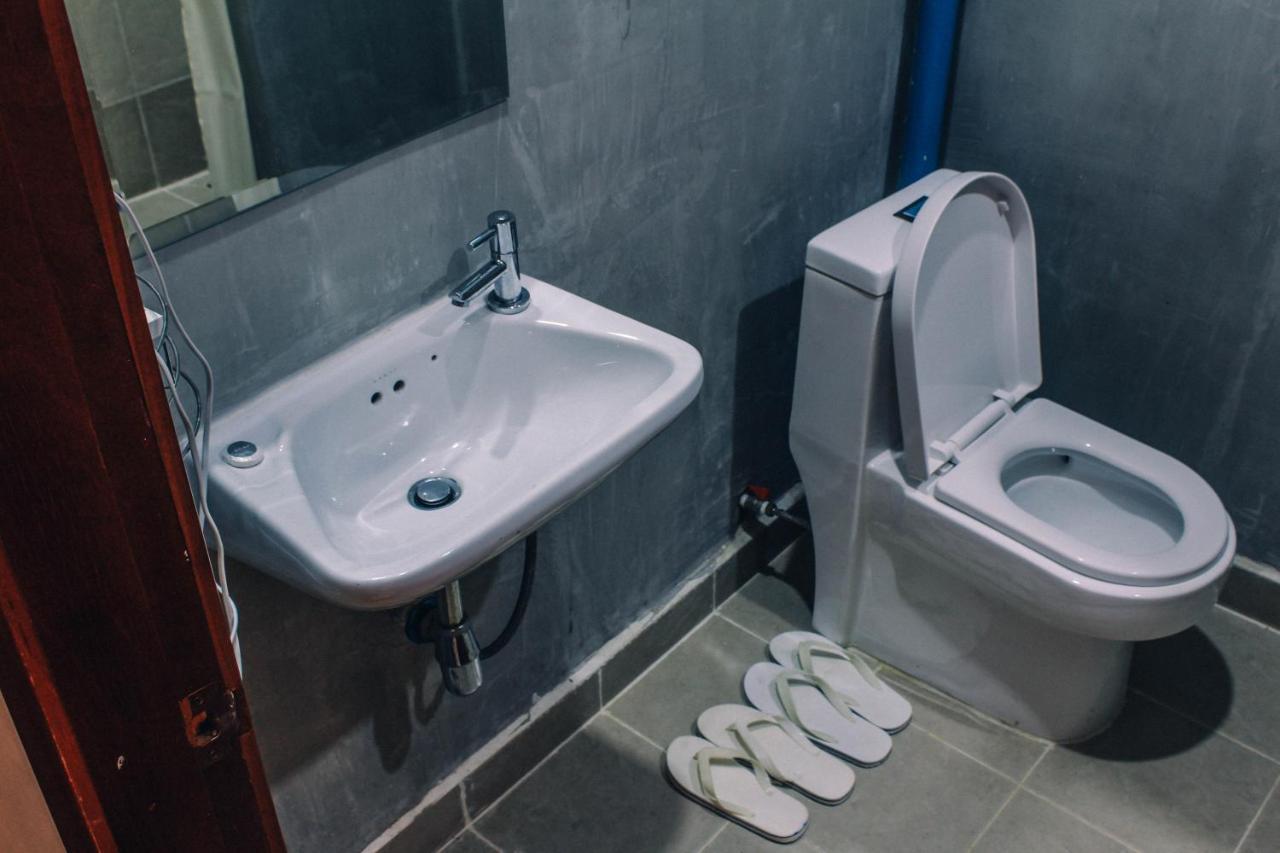 One Stop Hostel Phnom Penh Exterior photo